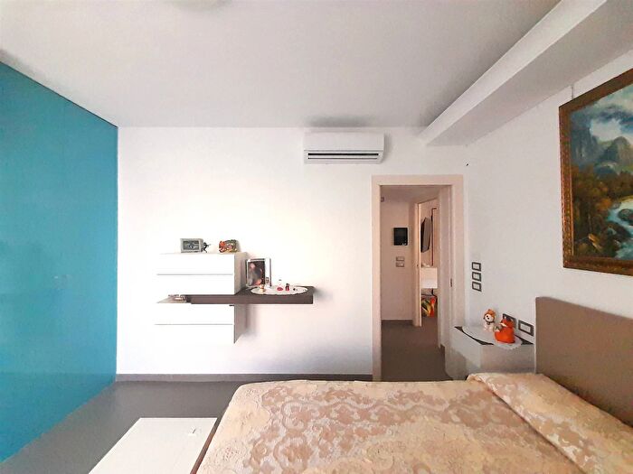 Appartamento trilocale in vendita in Via Zurigo Rimini, Rimini