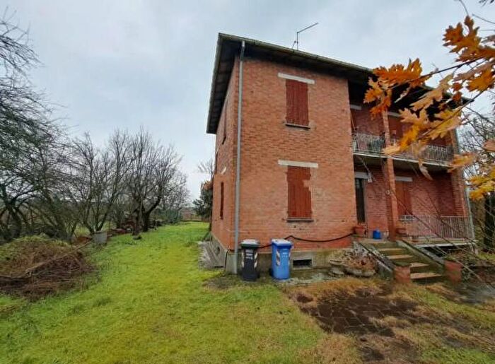 Casa con 6 locali in vendita in Sp, Collecchio