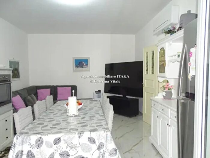 Appartamento con 5 locali in vendita in Via Giuseppe Tesauro, Villabate