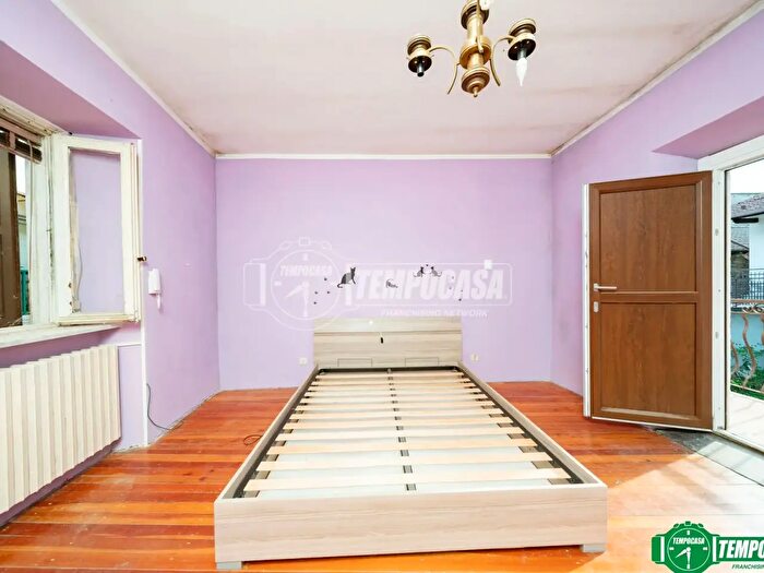 Appartamento con 5 locali in vendita in Via XX Settembre, Invorio
