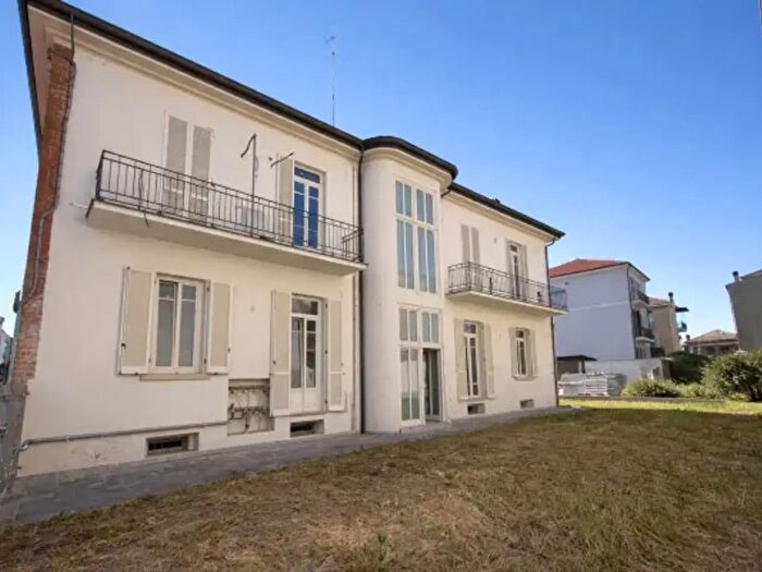 Appartamento quadrilocale in vendita in Via Alessandro Tonso, Alessandria