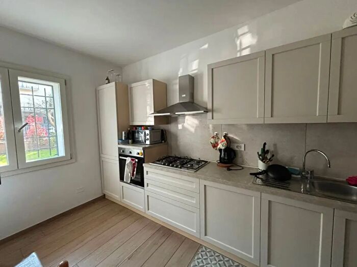 Appartamento quadrilocale in affitto in Via Po, Maranello