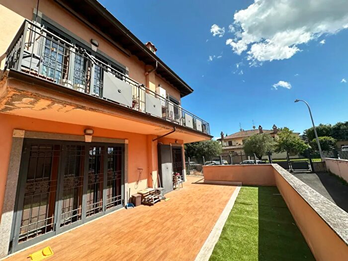 Appartamento quadrilocale in vendita in Via Primo Levi, Civita Castellana