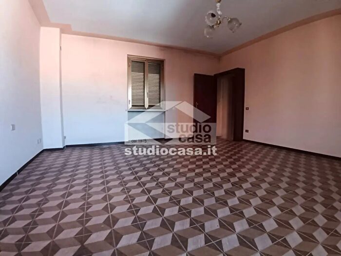 Casa con 5 locali in vendita in Via Orefici, Agnadello