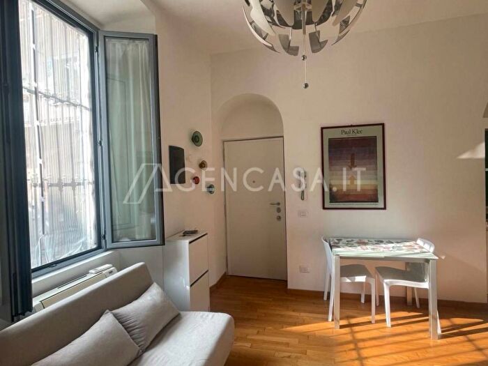 Appartamento bilocale in affitto in Via Pietro Maroncelli, Garibaldi Corso Como, Milano