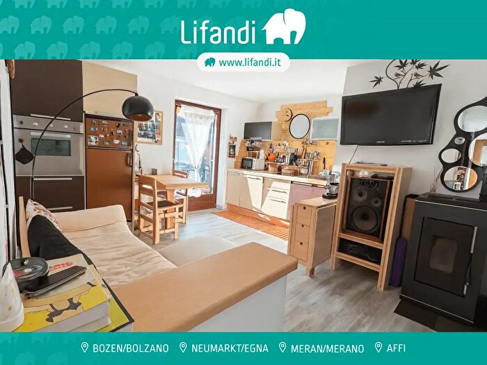 Appartamento trilocale in vendita in Dorf, Nova Ponente