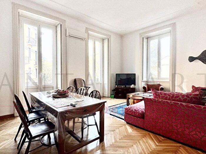 Appartamento quadrilocale in affitto in Via Spartaco, Montenero, Milano