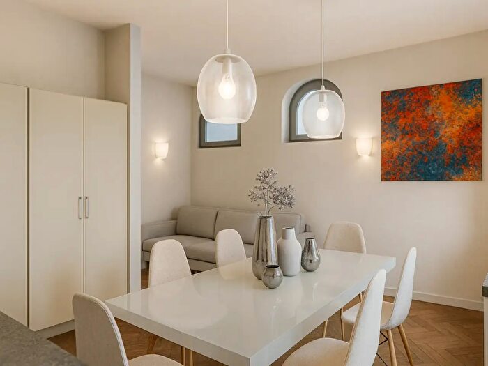 Appartamento trilocale in vendita in Via Fondazza, Bologna