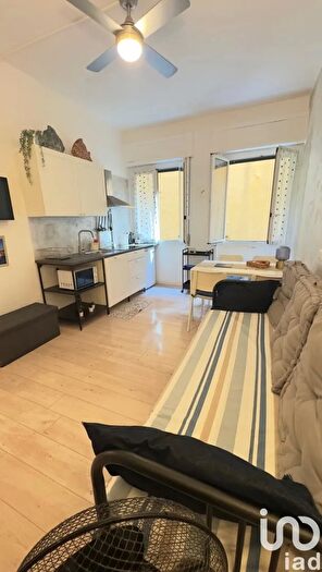 Appartamento bilocale in vendita in Vicolo Giannini, Genova