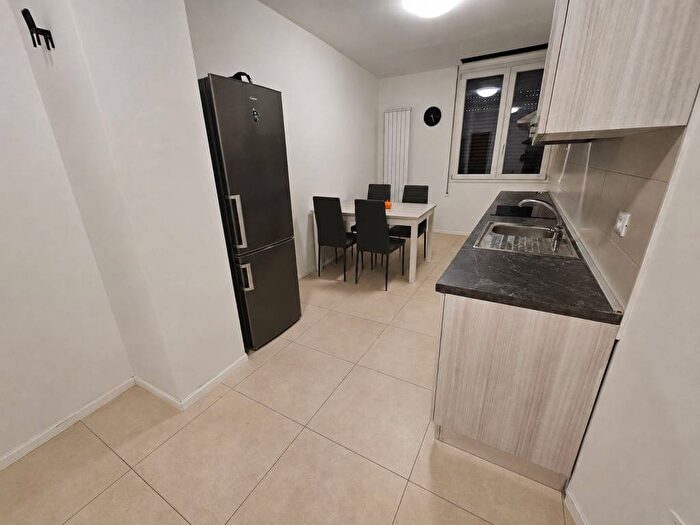 Appartamento trilocale in affitto in Via del Borgo di San Pietro, Irnerio, Bologna