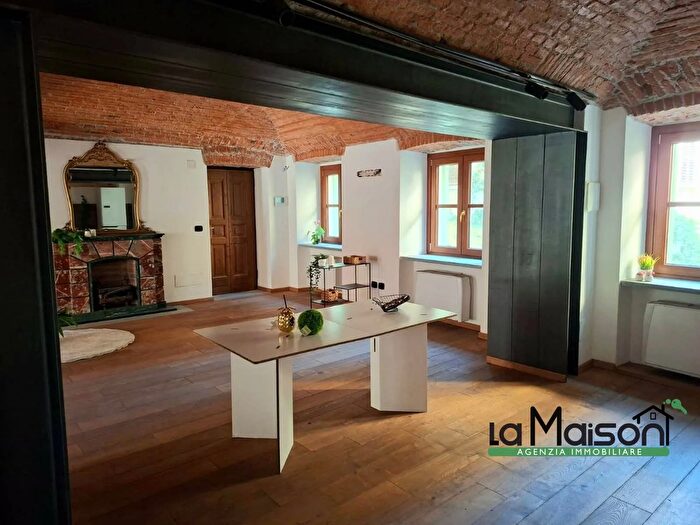 Appartamento con 5 locali in vendita in Via della Cattedrale, Ivrea