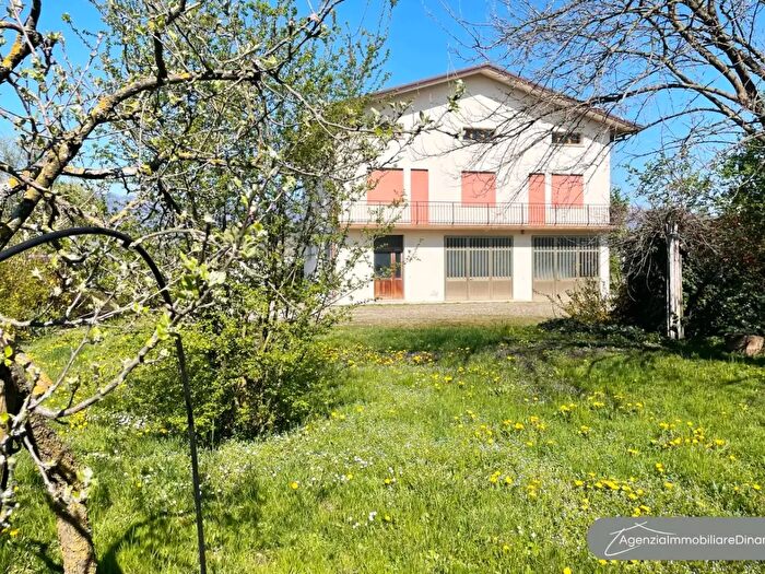 Casa con 6 locali in vendita in Via Pati, Pieve Di Soligo