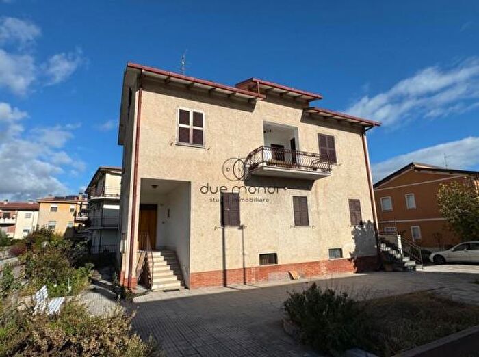 Appartamento quadrilocale in vendita in Via Alfredo Mascelluti, Spoleto