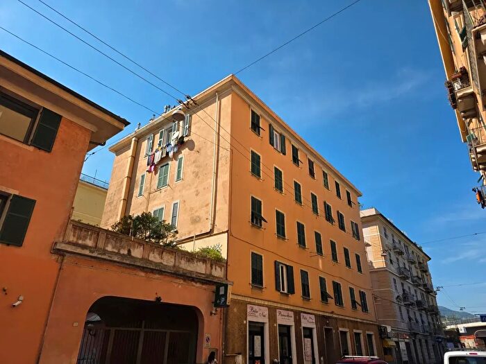 Appartamento in vendita in Genova