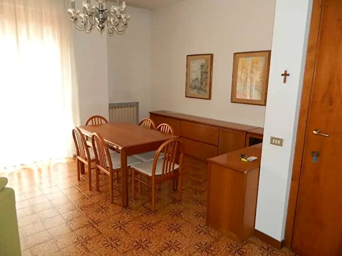 Appartamento quadrilocale in affitto in Castellanza