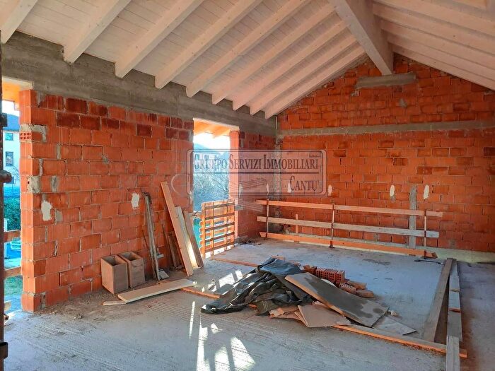 Casa quadrilocale in vendita in Cantu
