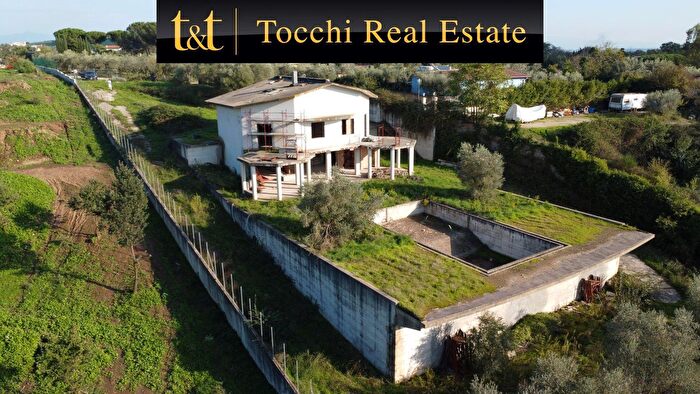 Casa con 10 locali in vendita in del Praticello, Formello