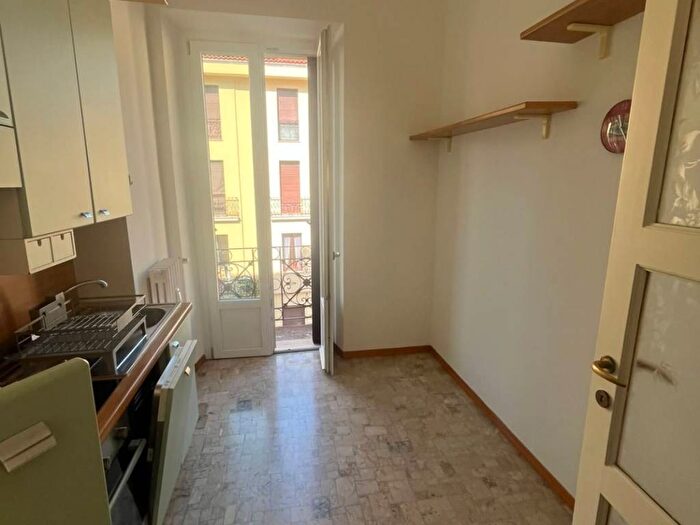 Appartamento bilocale in affitto in Via Lecco, Buenos Aires, Milano