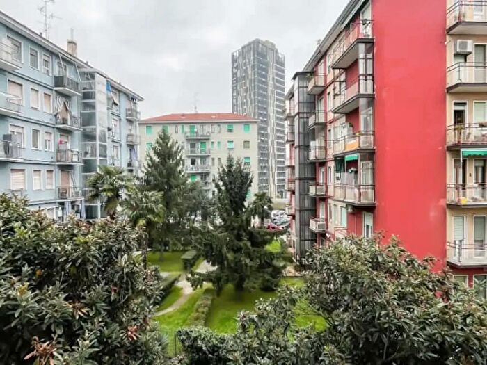 Appartamento monolocale in affitto in Via Monfalcone, Milano