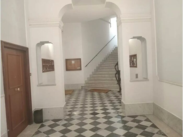 Appartamento trilocale in vendita in Via La Goletta, Roma