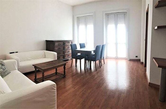 Appartamento bilocale in affitto in Via Edmondo De Amicis, Carrobbio, Milano