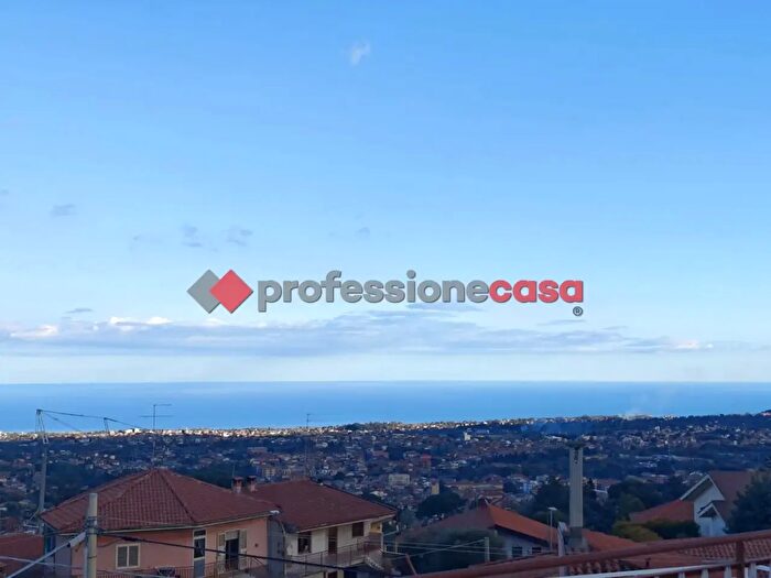 Casa con 5 locali in vendita in Via SantAndrea, Trecastagni