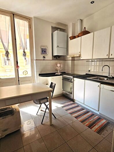 Appartamento trilocale in vendita in Via Martiri della Liberta, Genova