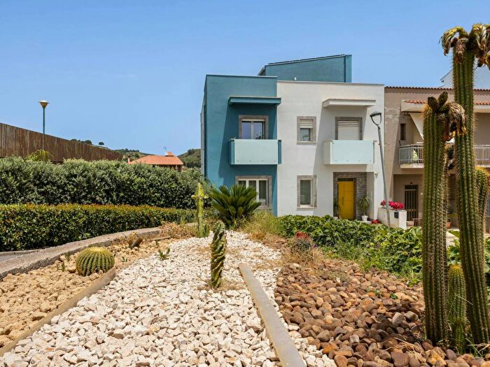 Appartamento quadrilocale in affitto in Via Salvatore Quasimodo, Centro, Salemi