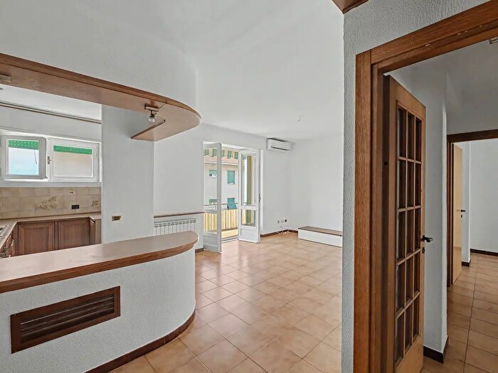 Appartamento trilocale in vendita in Via Cervinia, Luino