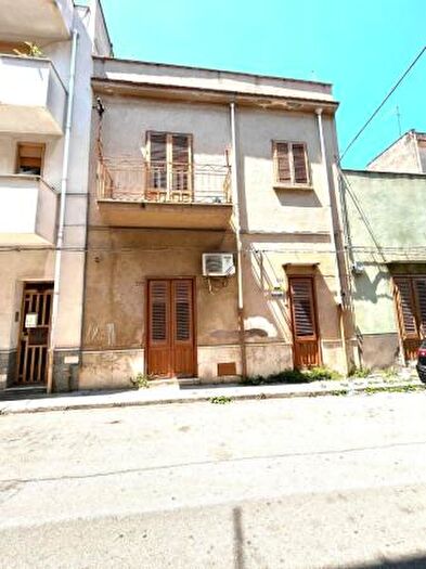 Casa trilocale in vendita in Via Generale Vito Artale, Cinisi