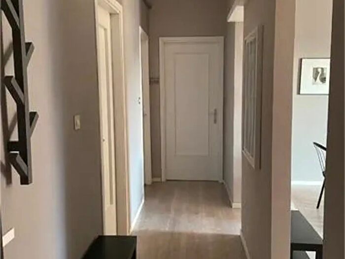 Appartamento trilocale in affitto in Via San Pietro in Verzolo, Pavia