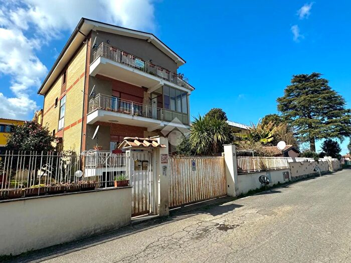 Appartamento quadrilocale in vendita in Viale del Lavoro, San Cesareo