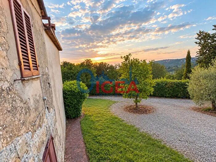 Appartamento quadrilocale in vendita in Castellina In Chianti