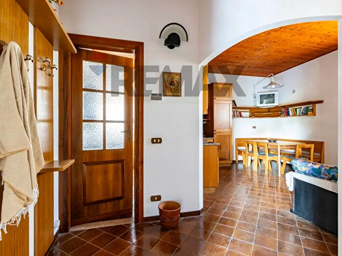 Appartamento monolocale in vendita in Via Parrocchiale, Besana In Brianza