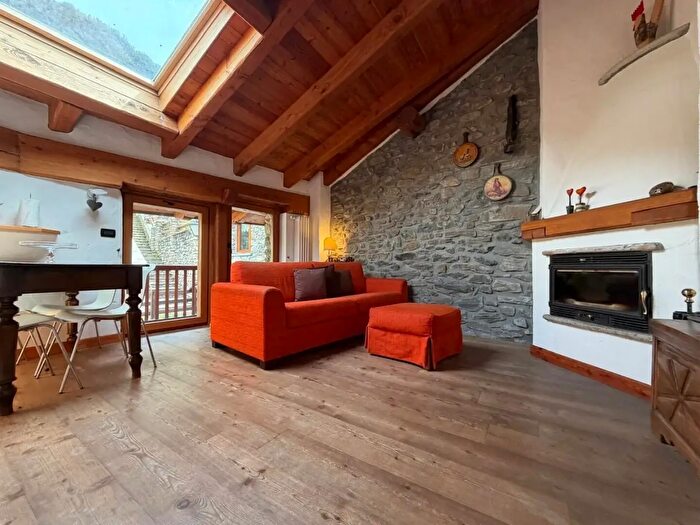 Appartamento bilocale in affitto in Rue Branche, Pre Saint Didier