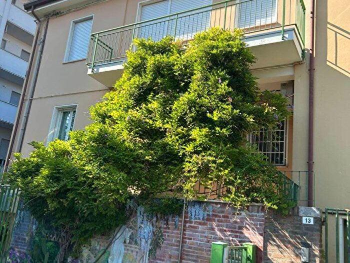 Appartamento con 5 locali in affitto in Via Giovanni Falier, Centro Storico, Ravenna