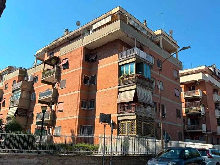 Appartamento bilocale in affitto in Via Carlo Pirzio Biroli, Ciampino