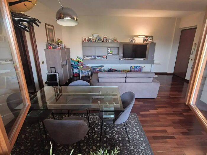 Appartamento con 5 locali in vendita in Via Servilia, Fara In Sabina