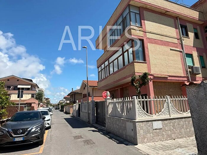 Appartamento trilocale in vendita in Via della Torre Alessandrina, Fiumicino