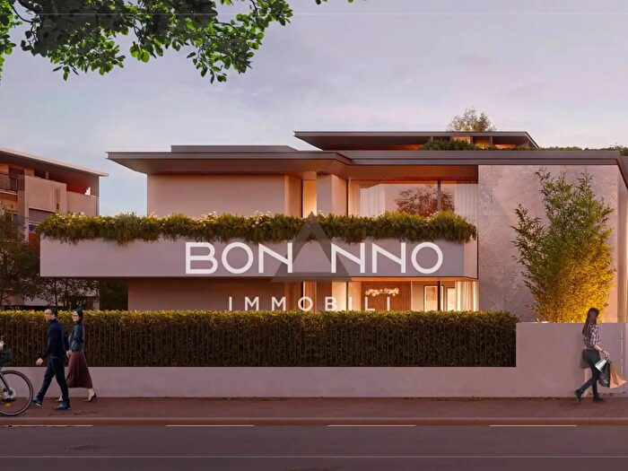 Appartamento con 5 locali in vendita in Via San Gaetano, Montebelluna