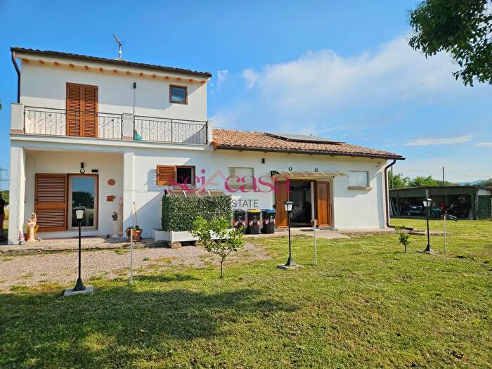 Casa con 5 locali in vendita in Bottegone, Grosseto