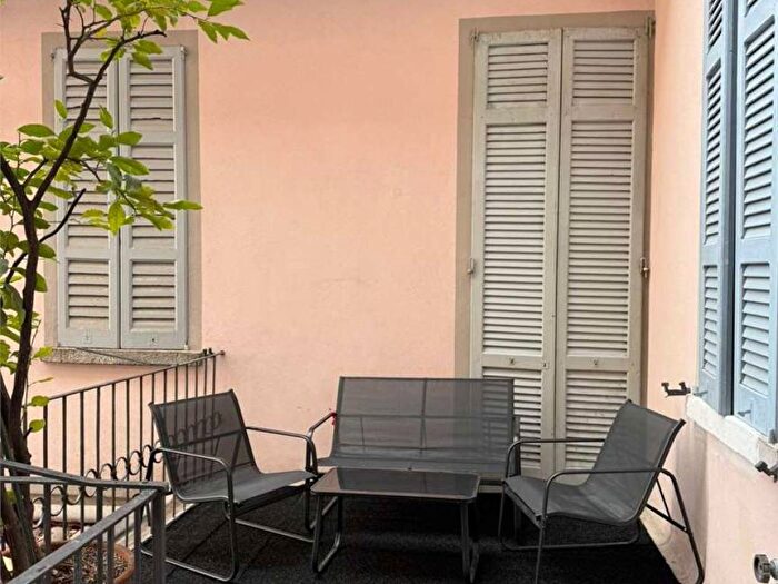 Appartamento bilocale in affitto in Via Giulini, Borghi, Como