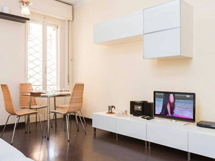 Appartamento bilocale in affitto in Via Scipione Pistrucci, Martini Insubria, Milano