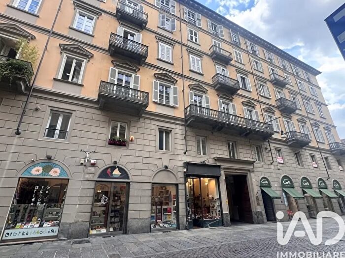 Appartamento trilocale in vendita in Via Carlo Alberto, Torino