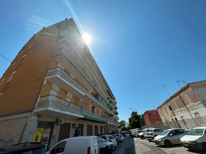 Appartamento quadrilocale in vendita in Via Alessandria, Siracusa