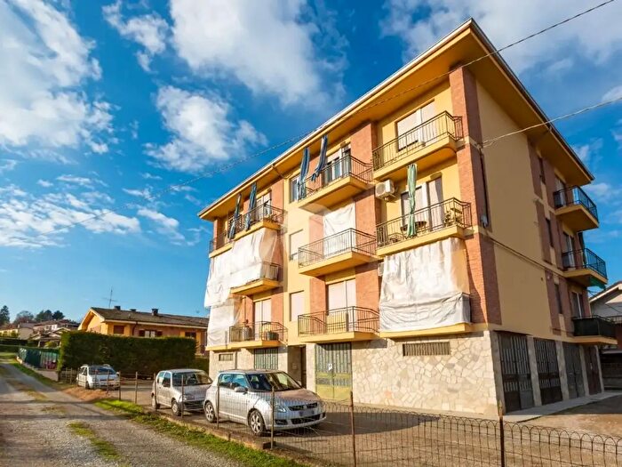 Appartamento trilocale in vendita in Via Valle, CastellAlfero