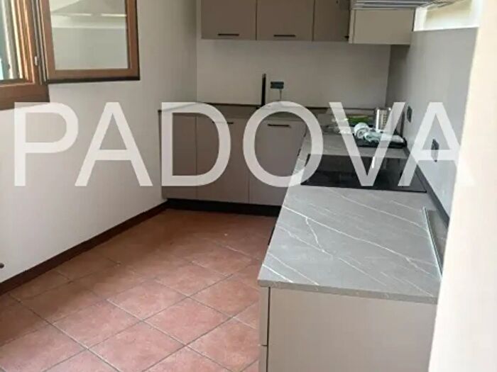 Casa con 5 locali in affitto in Padova