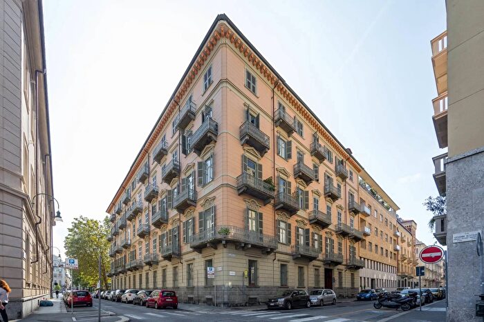 Appartamento trilocale in vendita in Via Ottavio Assarotti, Torino