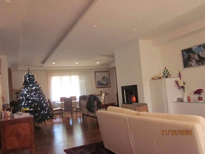 Casa con 6 locali in vendita in Via Gallura, Grosseto