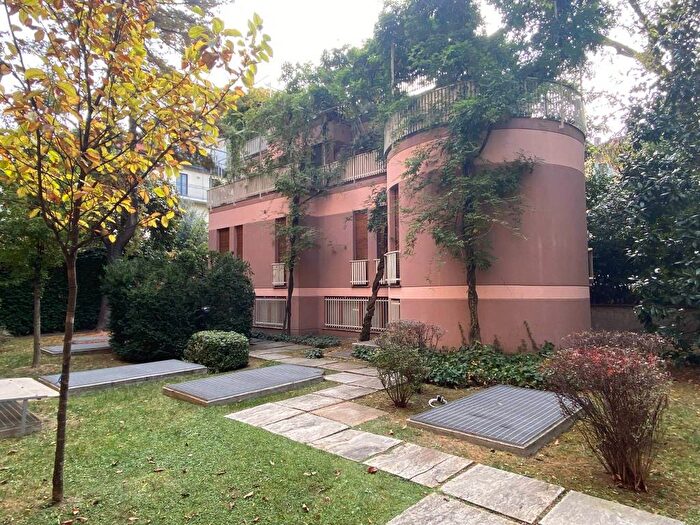 Appartamento monolocale in affitto in Via Perugia, Palestro, Milano